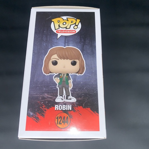 Funko Pop! Television Netflix Stranger Things 4 Robin #1244 Vinyl Figure - Picture 3 of 8
